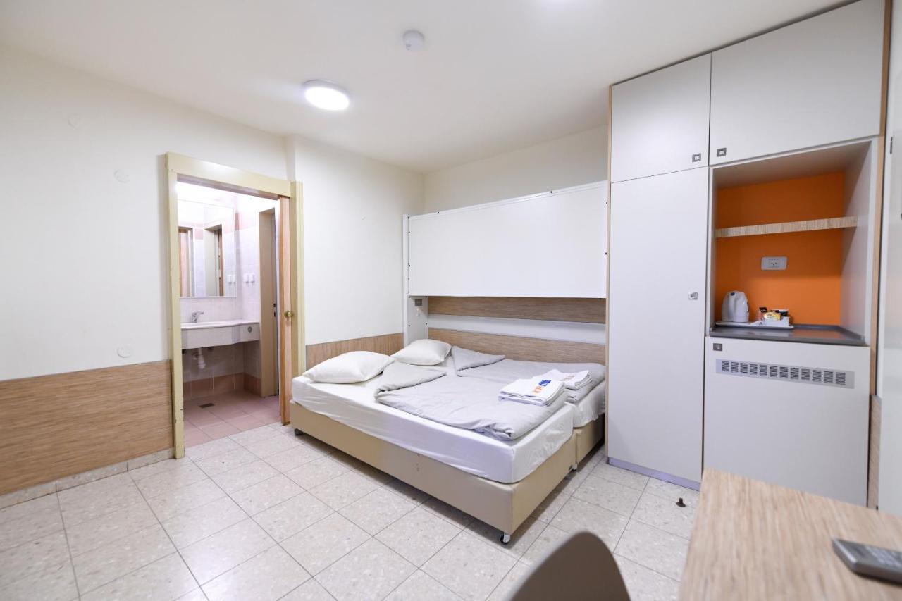 Hi - Arad Hostel エクステリア 写真